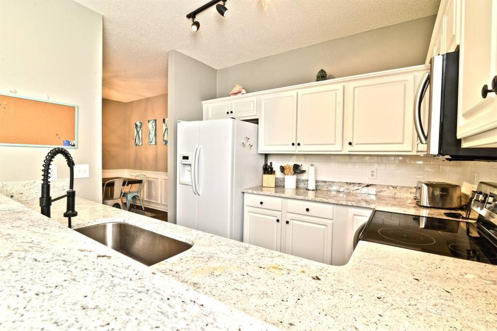 All New Luxury Beach Retreat 1 Mile To Beach W Pool Myrtle Beach Buitenkant foto